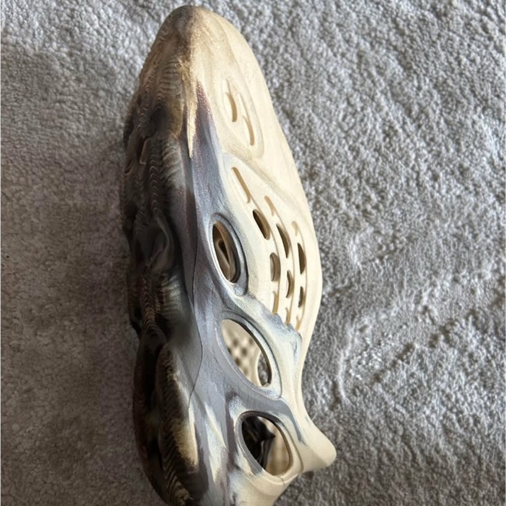 adidas Kids Shoes in Cream and Black - Picture 3 of 3